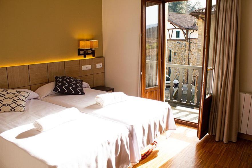 Hotel Valle De Turtzioz Екстериор снимка